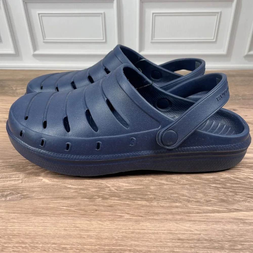 Rugged Shark step into